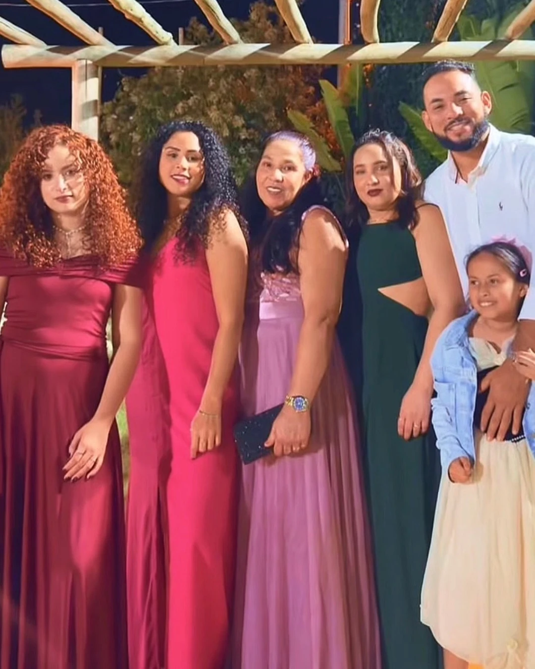 Heitor Maciel com sua família em celebração